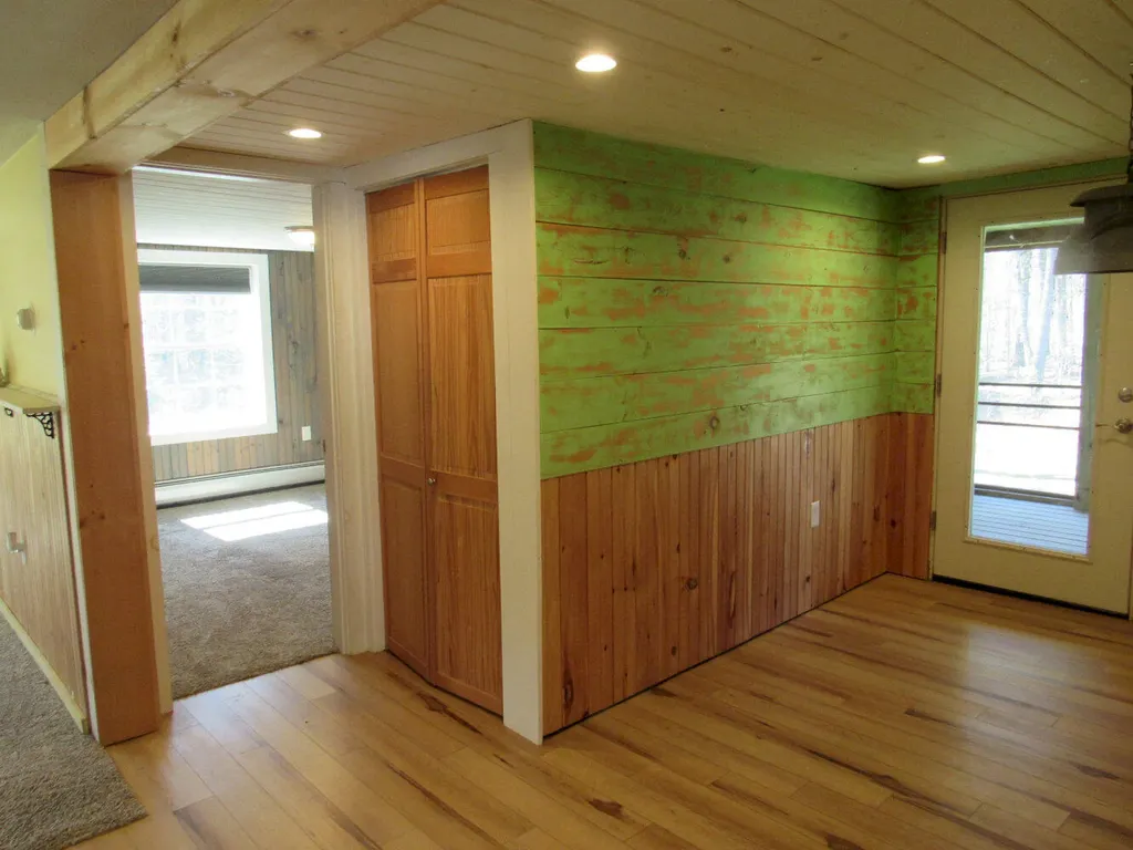 877 Hole In The Wall Road Solon ME 04979