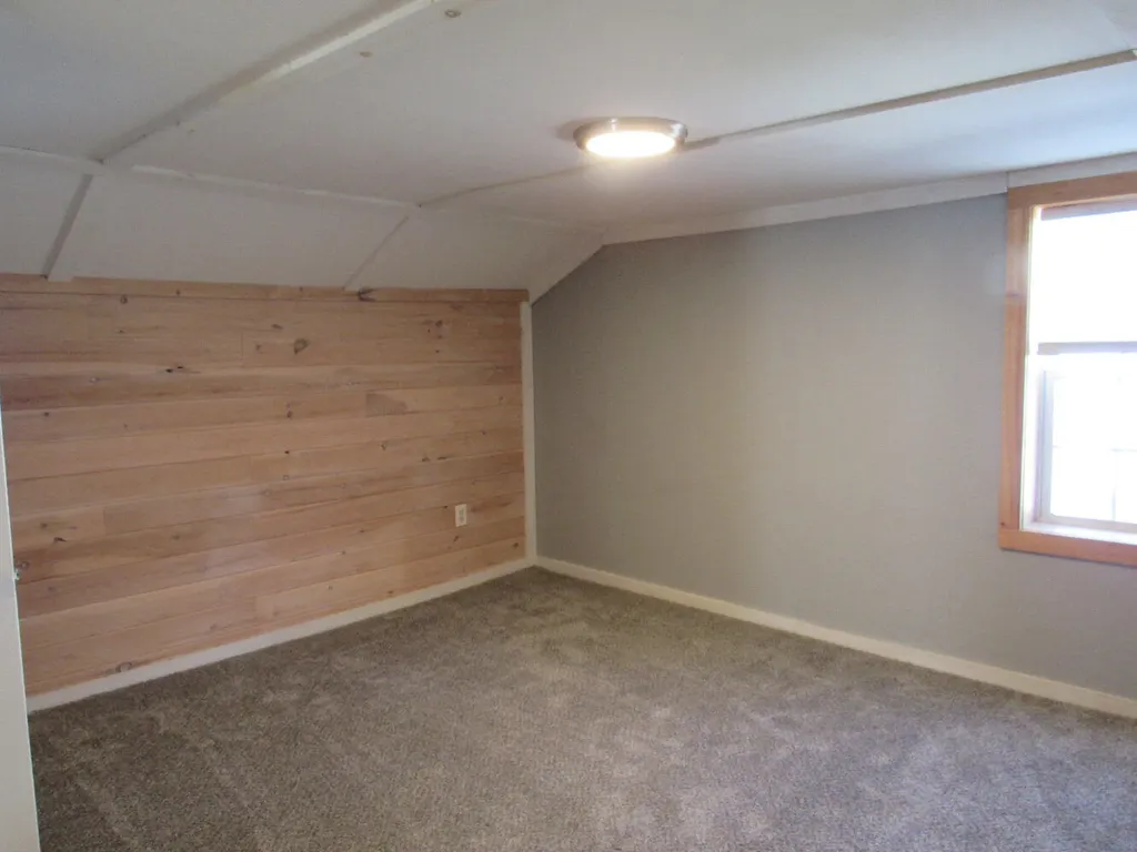 877 Hole In The Wall Road Solon ME 04979