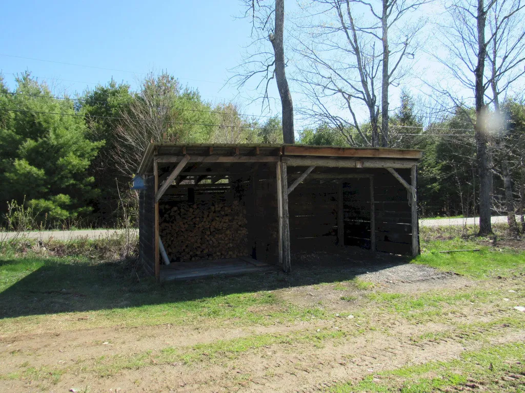 877 Hole In The Wall Road Solon ME 04979
