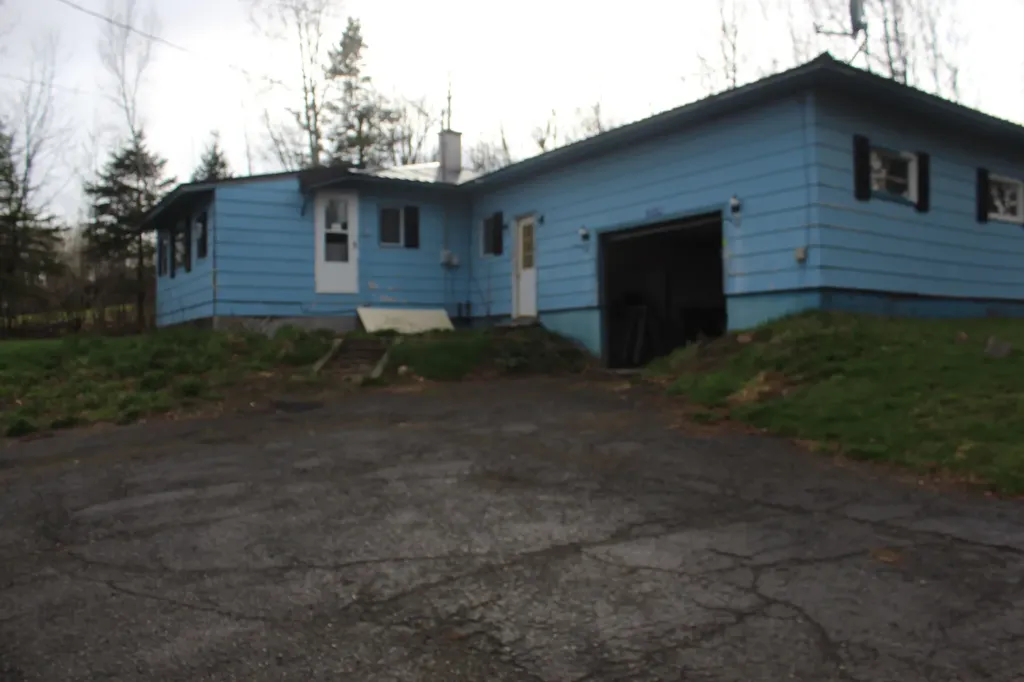 3519 U.s. 2 Merrill ME 04780