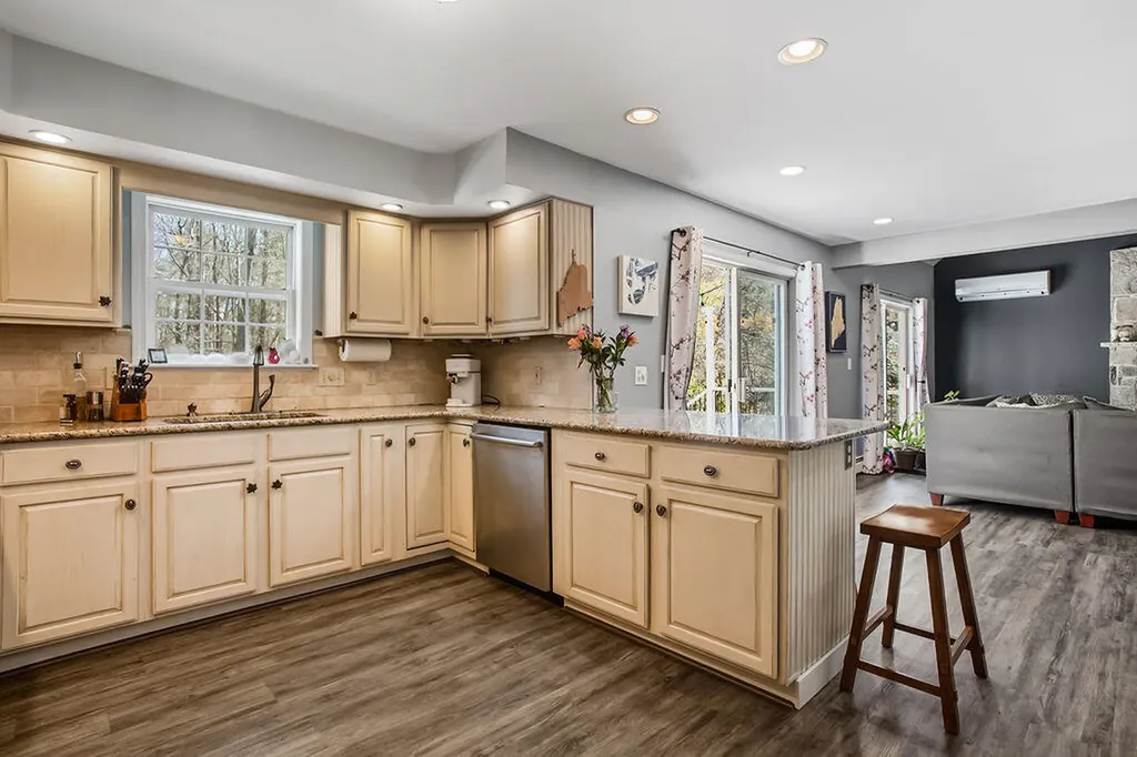 18 Garrison Oaks Drive Kennebunk ME 04043