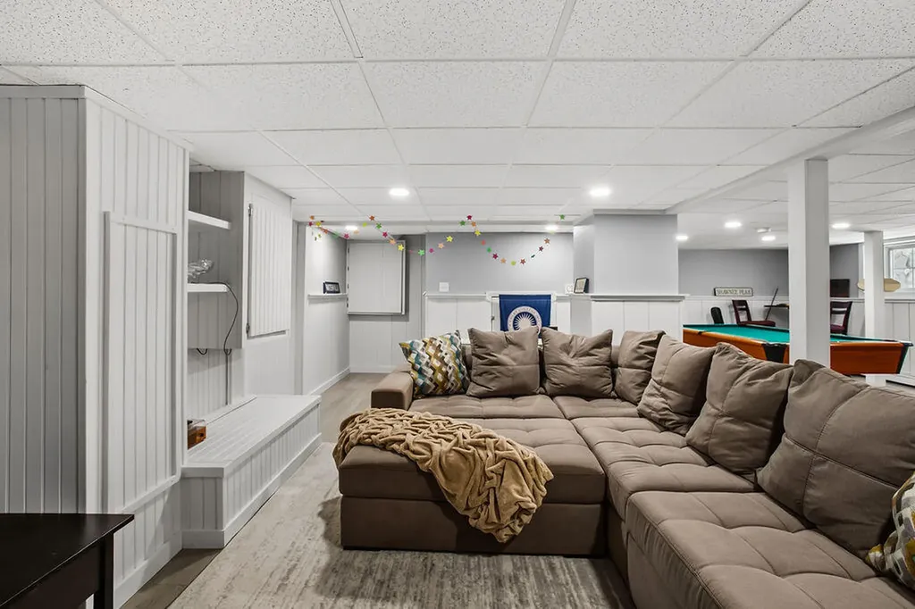 18 Garrison Oaks Drive Kennebunk ME 04043