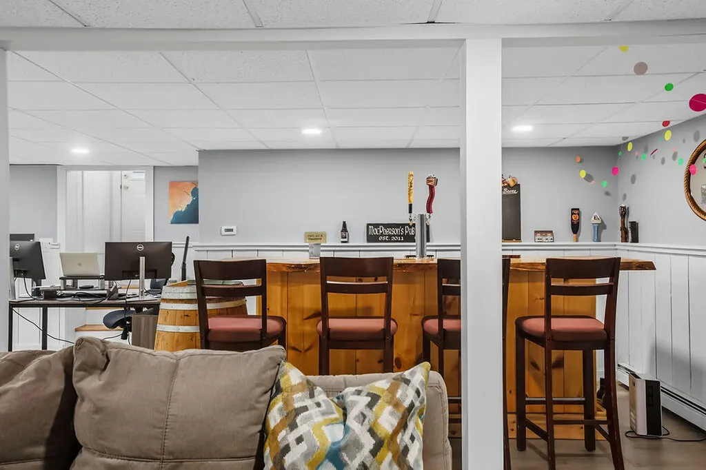 18 Garrison Oaks Drive Kennebunk ME 04043