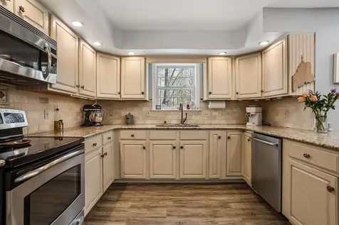 18 Garrison Oaks Drive Kennebunk ME 04043