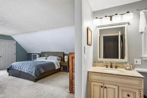 18 Garrison Oaks Drive Kennebunk ME 04043