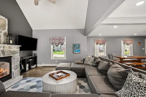 18 Garrison Oaks Drive Kennebunk ME 04043