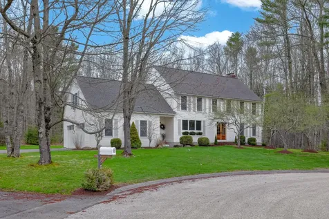 32 Acorn Circle Yarmouth ME 04096