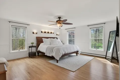 32 Acorn Circle Yarmouth ME 04096