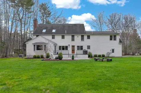 32 Acorn Circle Yarmouth ME 04096