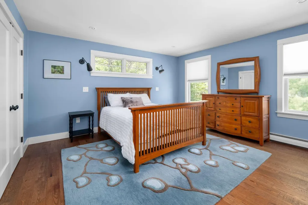 59 Underwood Road Falmouth ME 04105