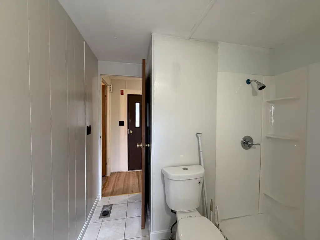 896 Middle Road Dresden ME 04342