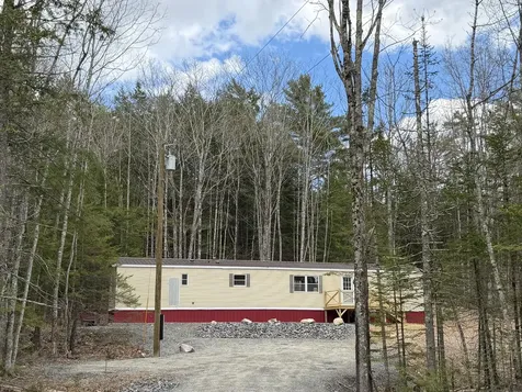 896 Middle Road Dresden ME 04342
