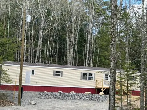 896 Middle Road Dresden ME 04342