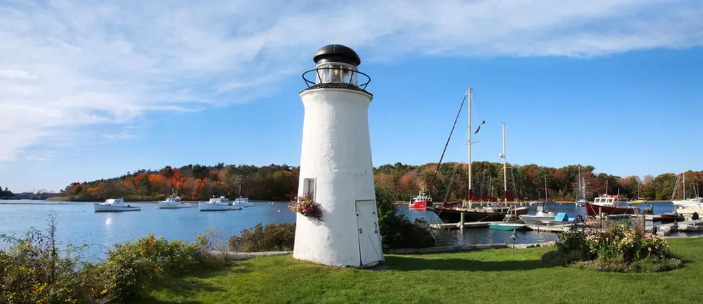 1 Robinson Way Kennebunk ME 04043