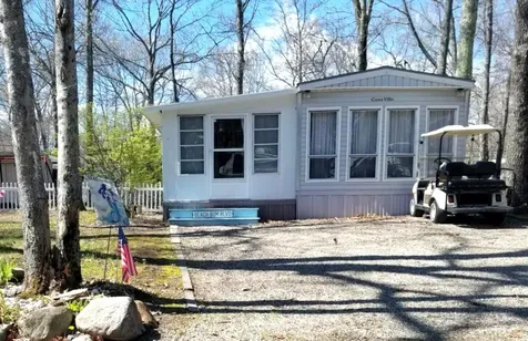 1 Robinson Way Kennebunk ME 04043