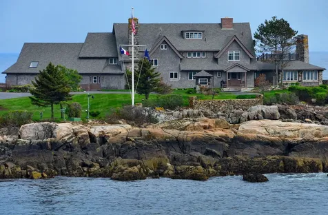 1 Robinson Way Kennebunk ME 04043