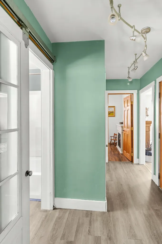 232 Mckay Road Edgecomb ME 04556