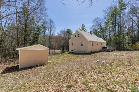 232 Mckay Road Edgecomb ME 04556
