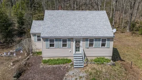 232 Mckay Road Edgecomb ME 04556