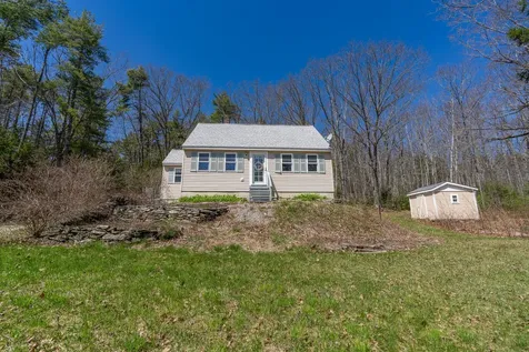 232 Mckay Road Edgecomb ME 04556