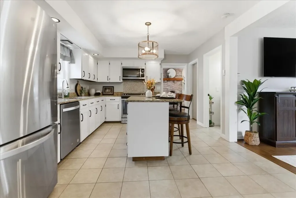 216 Cook Street Auburn ME 04210