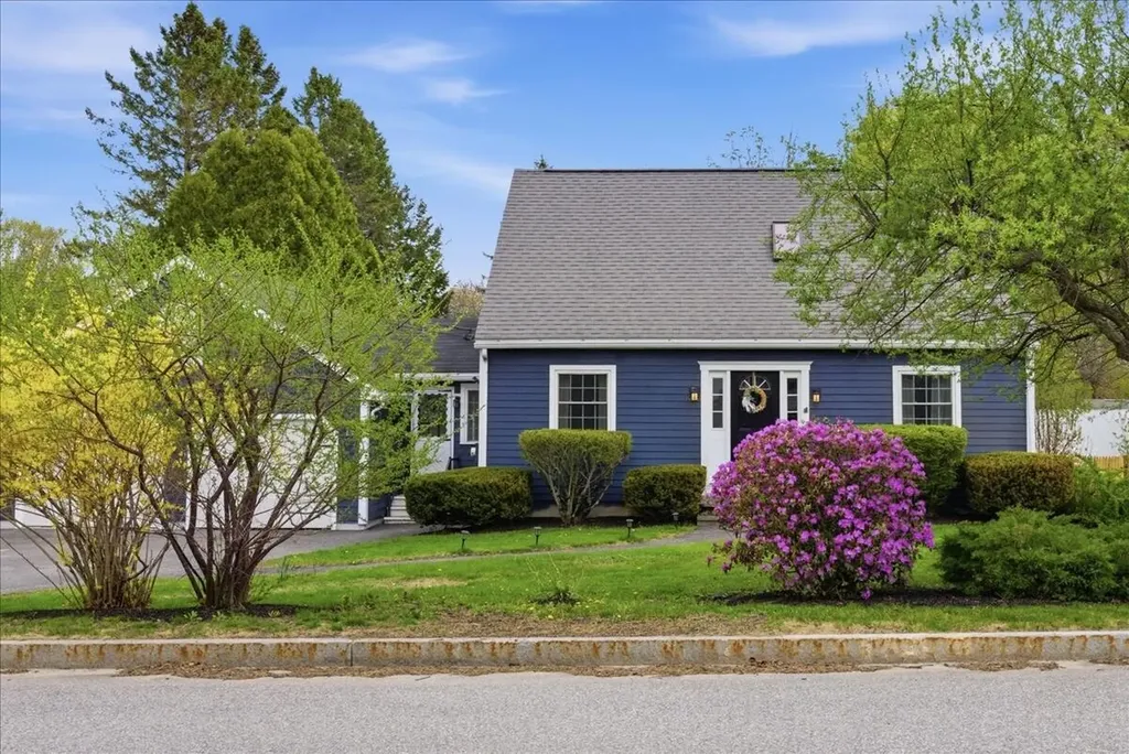 216 Cook Street Auburn ME 04210