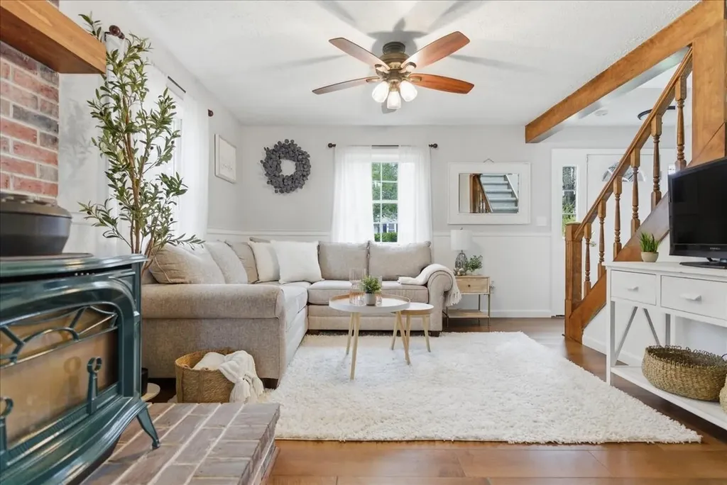 216 Cook Street Auburn ME 04210
