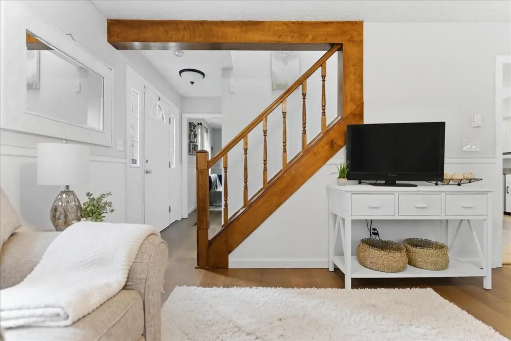 216 Cook Street Auburn ME 04210