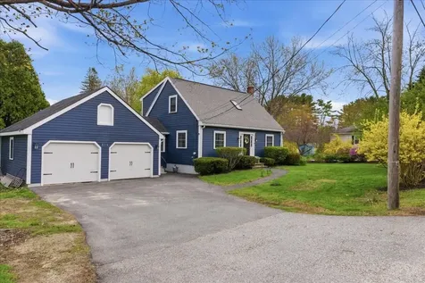 216 Cook Street Auburn ME 04210
