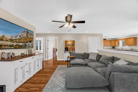 21 Glazier Lane Levant ME 04456