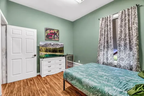 21 Glazier Lane Levant ME 04456