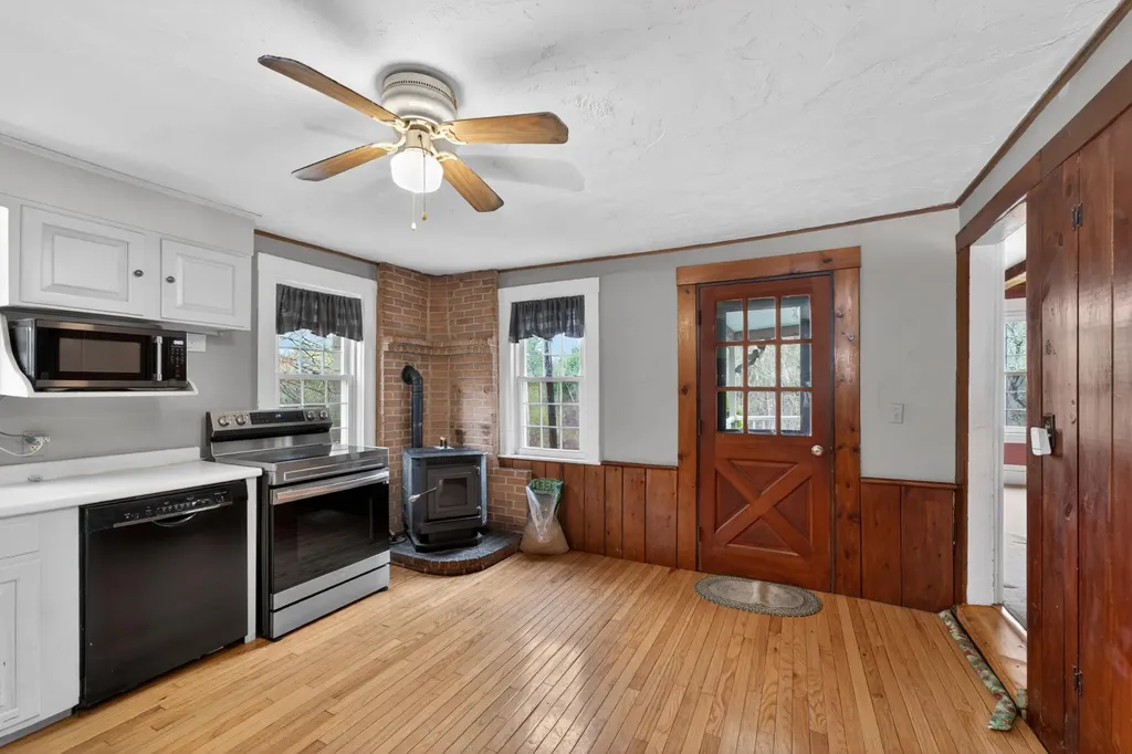 387 Cider Hill Road York ME 03909