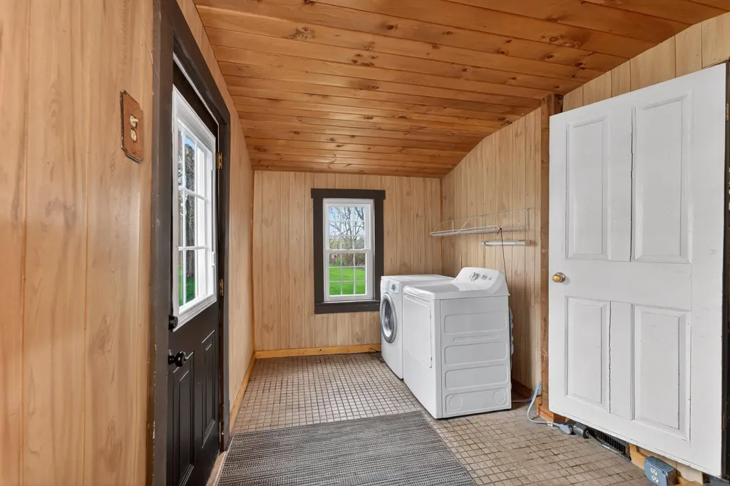 387 Cider Hill Road York ME 03909