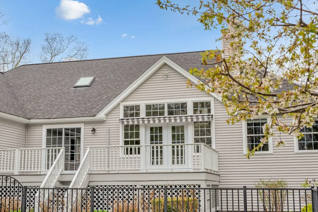 7 Landmark Road Scarborough ME 04074
