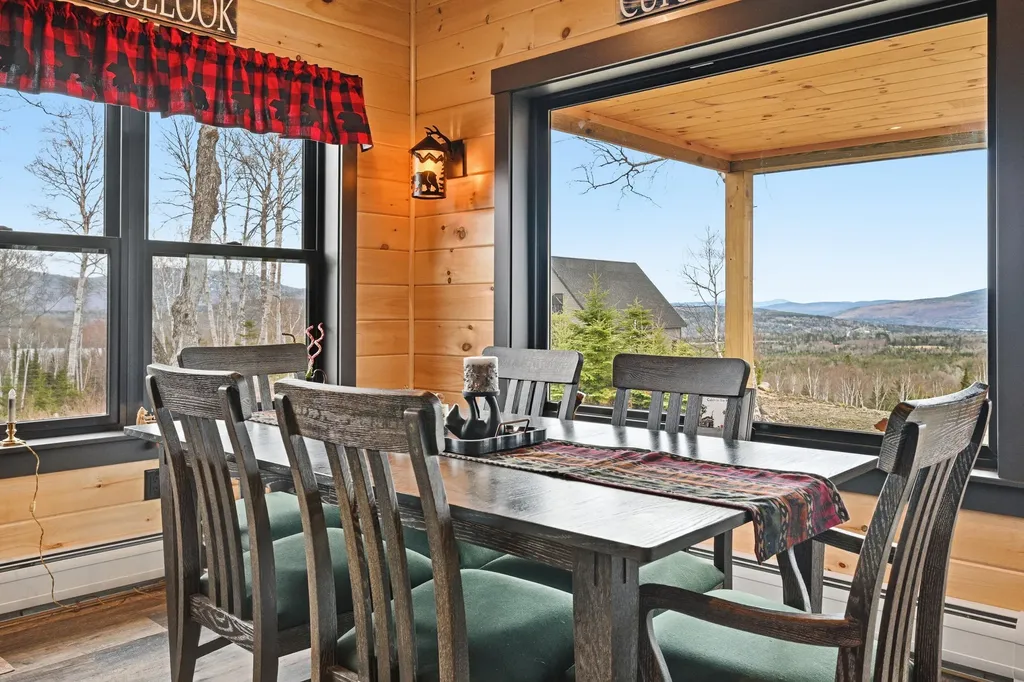 15 Barkies Way Rangeley ME 04970