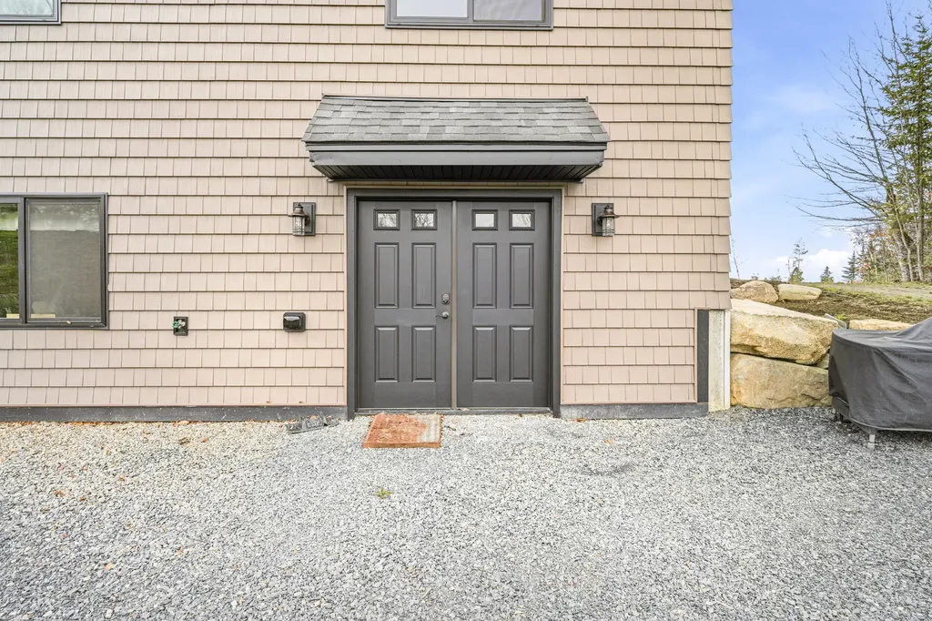 15 Barkies Way Rangeley ME 04970