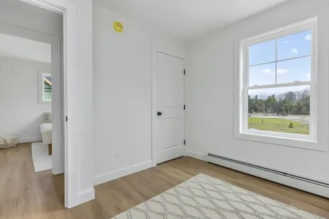 18 Feldspar Lane Cumberland ME 04021