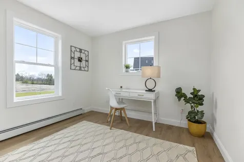 18 Feldspar Lane Cumberland ME 04021