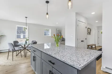 18 Feldspar Lane Cumberland ME 04021
