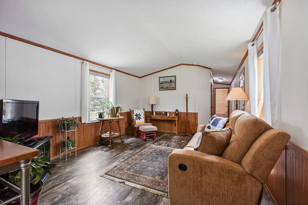 797 E Pittston Road Pittston ME 04345