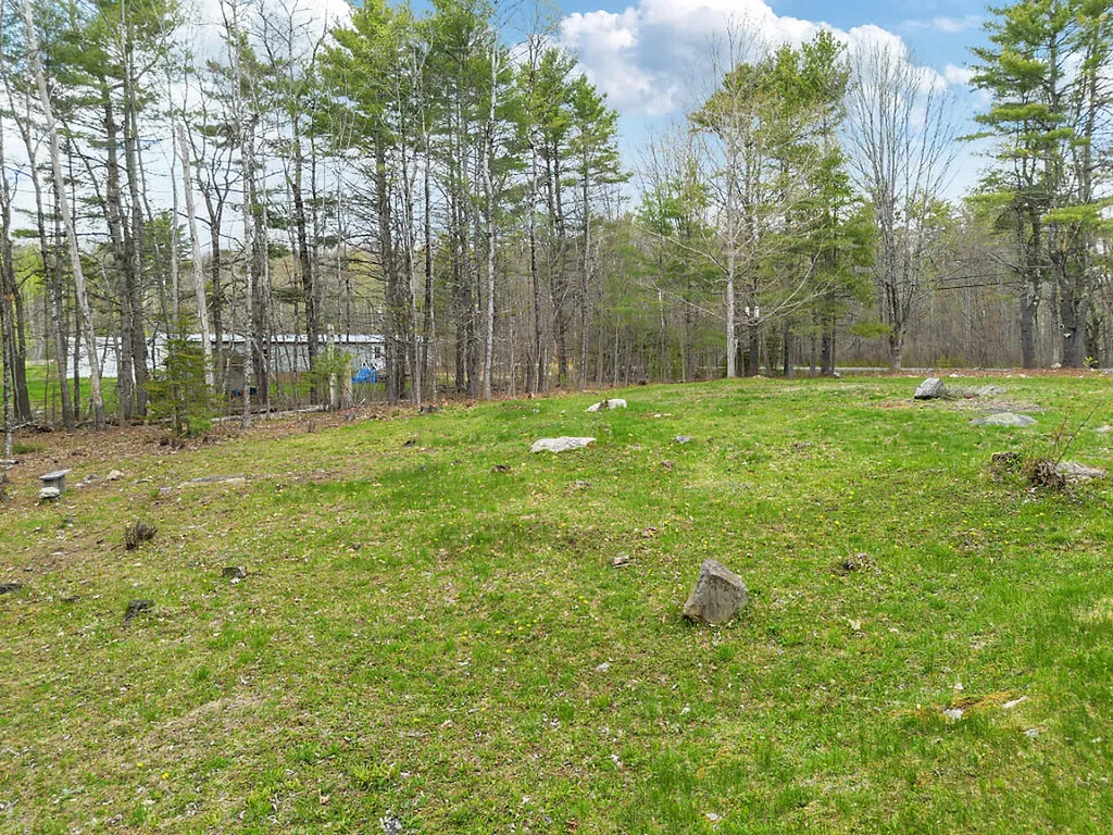 797 E Pittston Road Pittston ME 04345