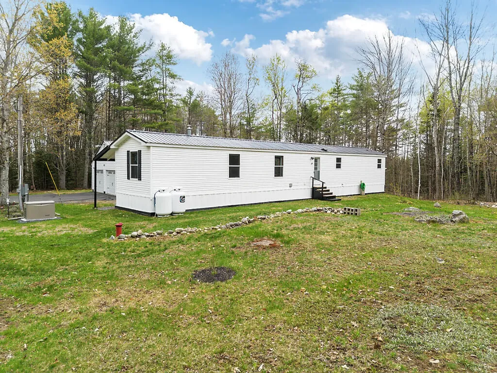 797 E Pittston Road Pittston ME 04345