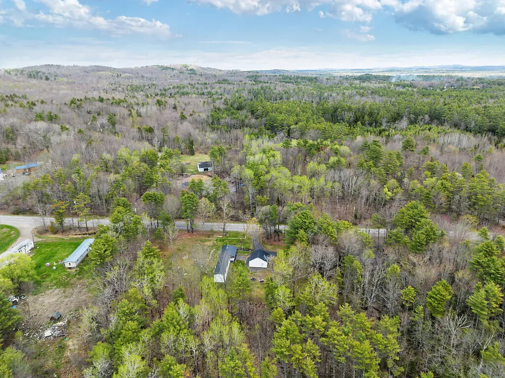 797 E Pittston Road Pittston ME 04345