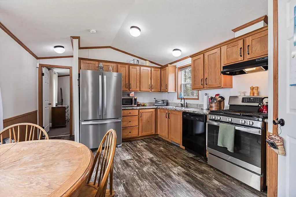 797 E Pittston Road Pittston ME 04345