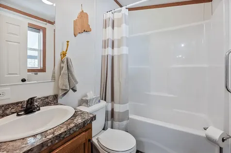 797 E Pittston Road Pittston ME 04345