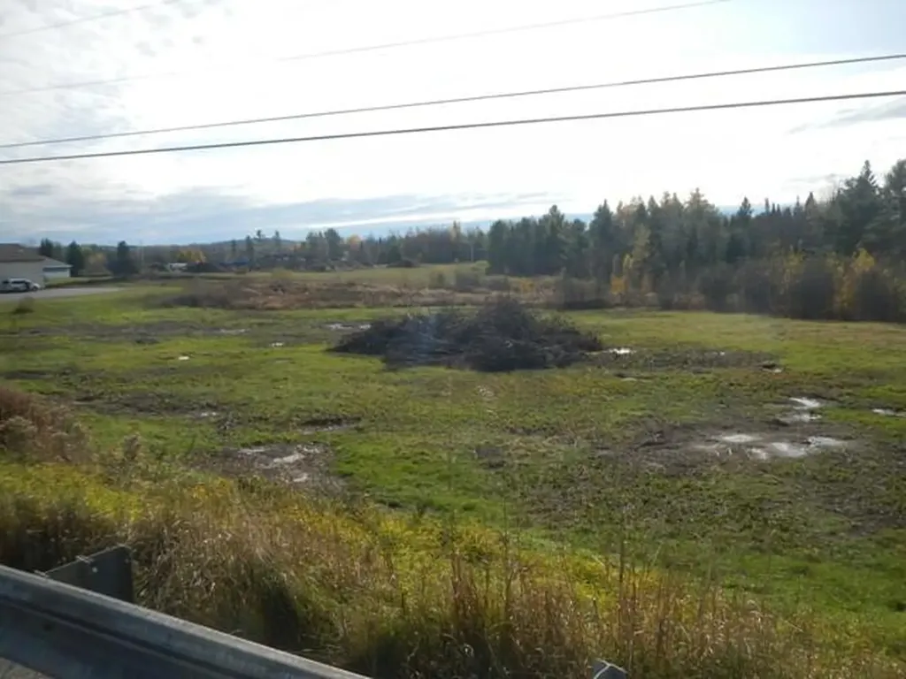 40 River Road Lincoln ME 04457