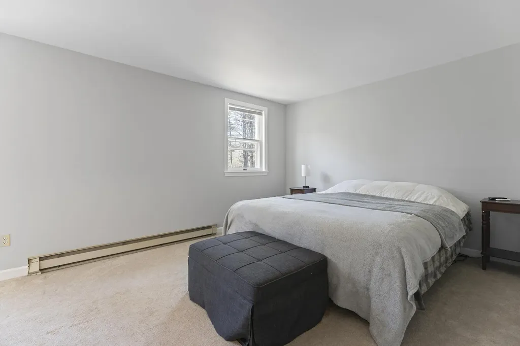 17 Glenndale Circle Scarborough ME 04074