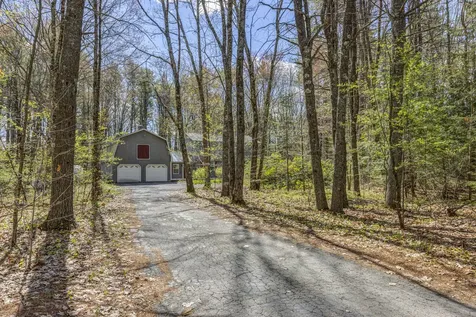 17 Glenndale Circle Scarborough ME 04074