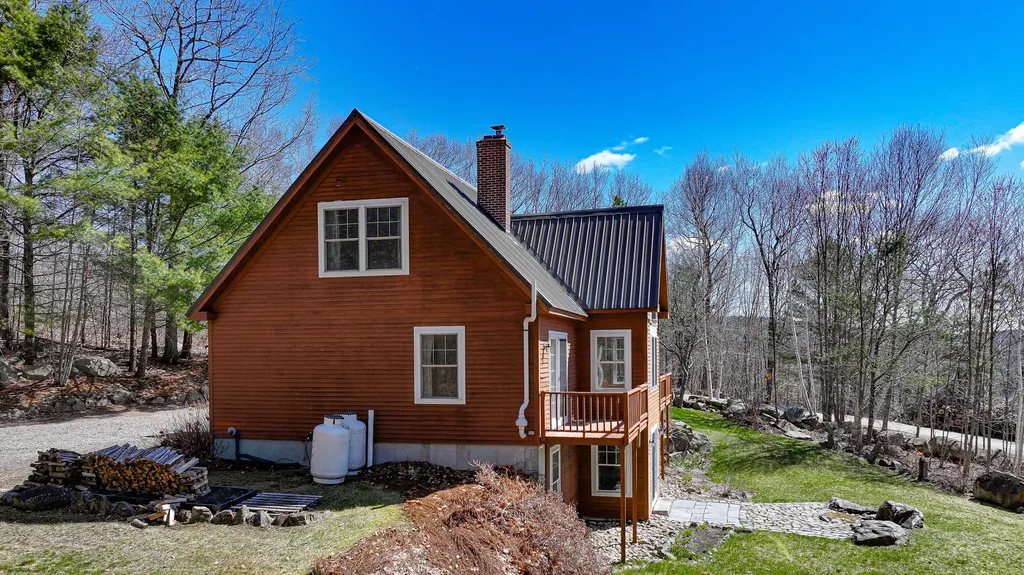 36 Lakeview Lane Harrison ME 04040