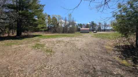 2518 U.s. 202 Winthrop ME 04364
